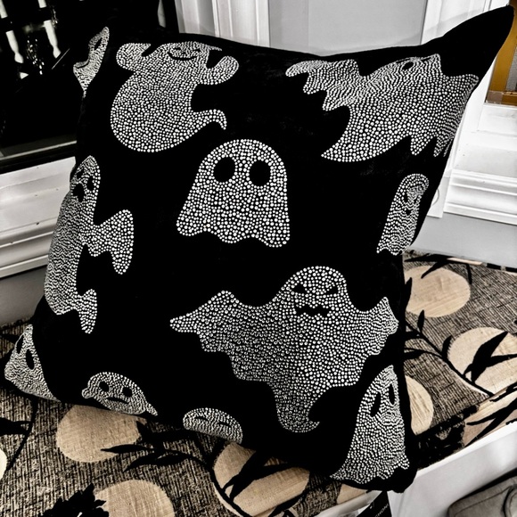 NWT black and white rhinestone ghost pillow - Picture 2 of 8